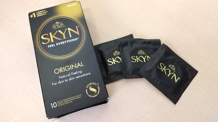 海外製SKYNオリジナルコンドームのパッケージと個包装