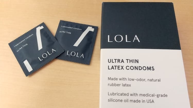 LOLA ULTRA THIN ラテックスコンドームのパッケージと個包装