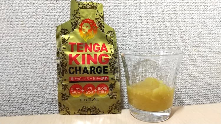 TENGA KING CHARGEの袋とグラスに移したゼリー