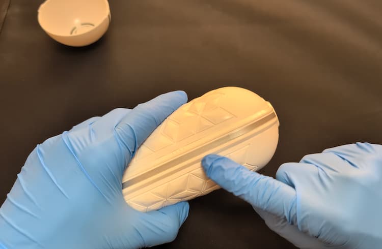 TENGA FLIP FLEXYの本体を閉じたところ