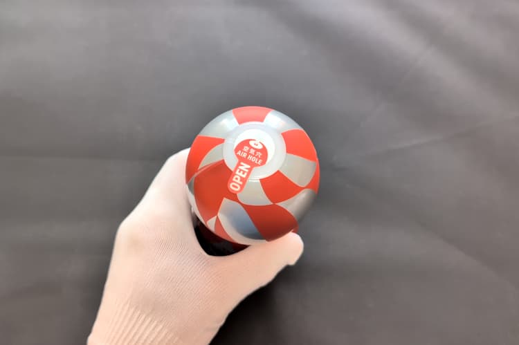 スーパーテンガ03 METEOR SMASHのカップ上部にあるエアホール部分