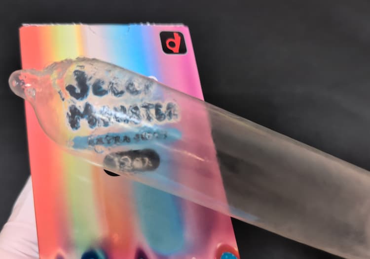 オカモトゼリーモンスターEXTRA JELLYのたっぷりゼリー
