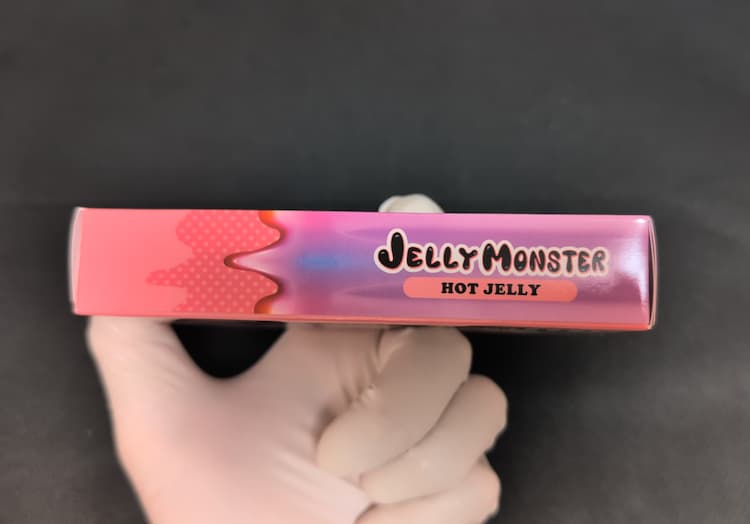 オカモトゼリーモンスターHOT JELLYのパッケージ側面
